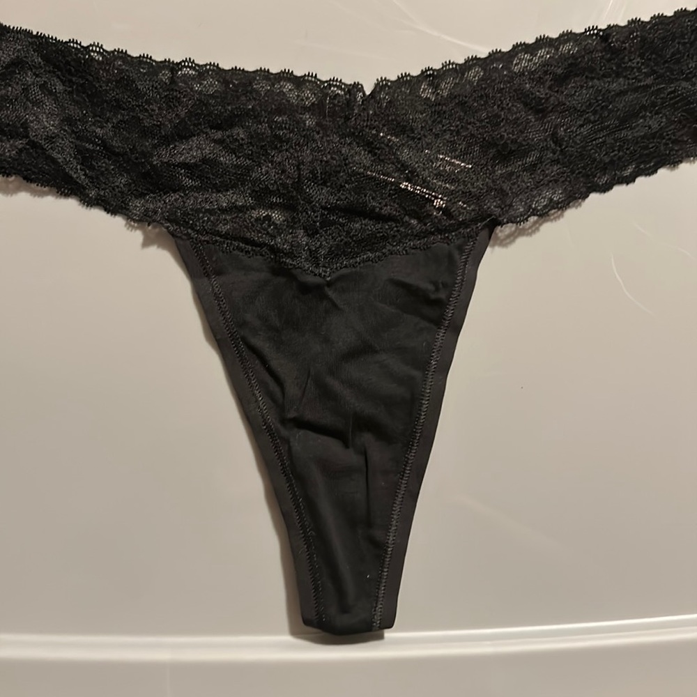 Victoria secret low rise thong size medium